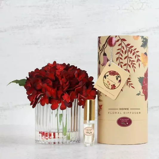 Red Hydrangea & Vintage Spice Diffuser Gift Set